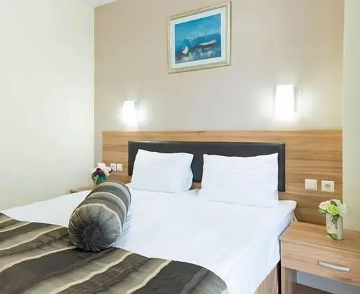 Tek Büyük veya İki Ayrı Yataklı Oda, Balkon (Free WiFi)