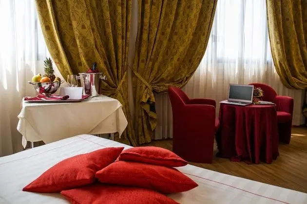 Executive Tek Büyük Yataklı Oda