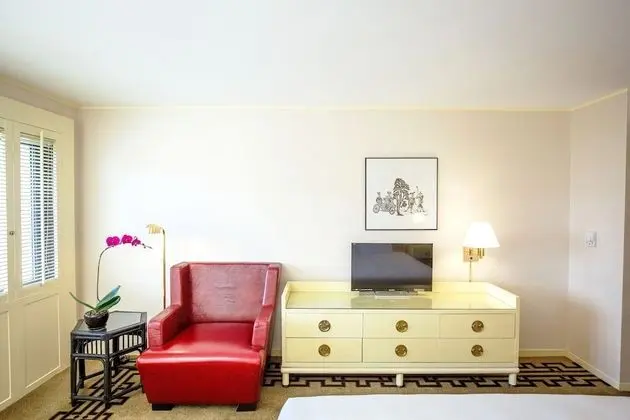 Superior Twin Room (With Breakfast)