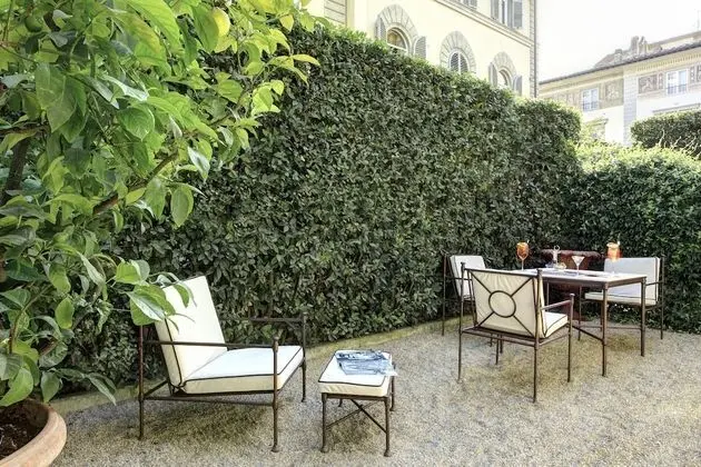 Süit (Garden)