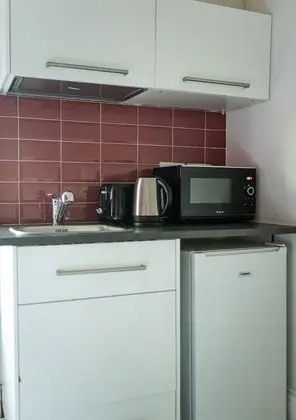 Tek Büyük Yataklı Oda, 1 Çift Kişilik Yatak, Ortak Banyo (Rose)