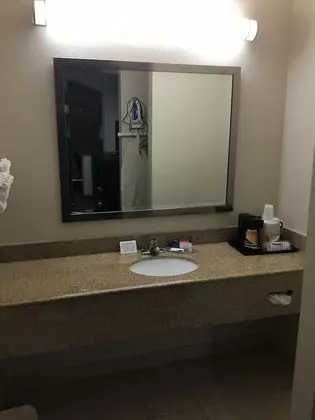 Senior Tek Büyük Yataklı Oda