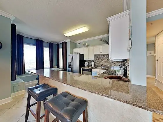 Daire, Birden Çok Yatak, Balkon, Okyanus Manzaralı (#512)