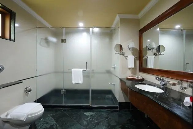 Premium Tek Büyük veya İki Ayrı Yataklı Oda, 1 Yatak Odası, Veranda, Bahçe Manzaralı