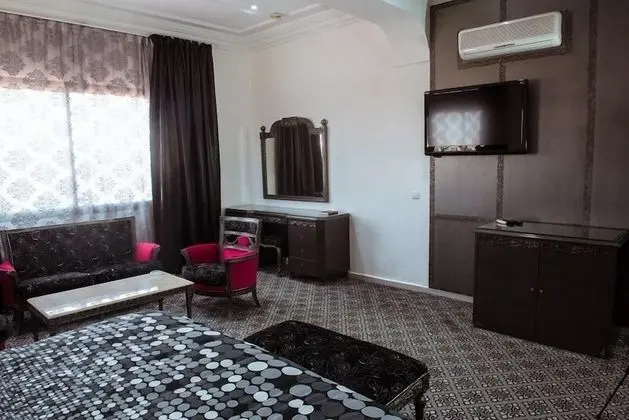 Senior Süit, 1 En Büyük (King) Boy Yatak