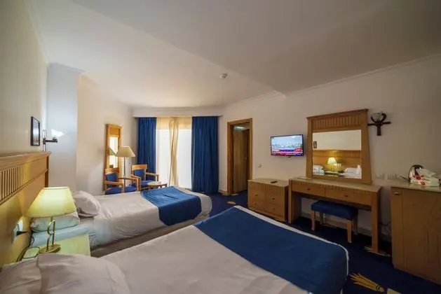 Superior Double Room Pyramids View