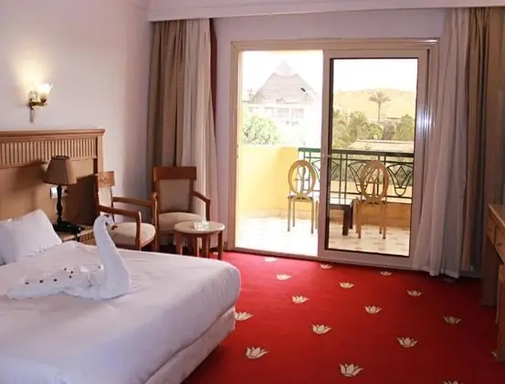 Superior Double Room Pyramids View