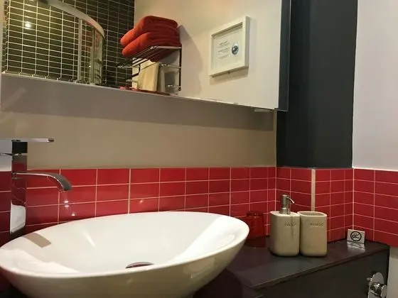 Basic Tek Büyük Yataklı Oda
