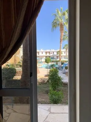 Standard Tek Büyük Yataklı Oda, 2 Yatak Odası, Havuz Kenarı