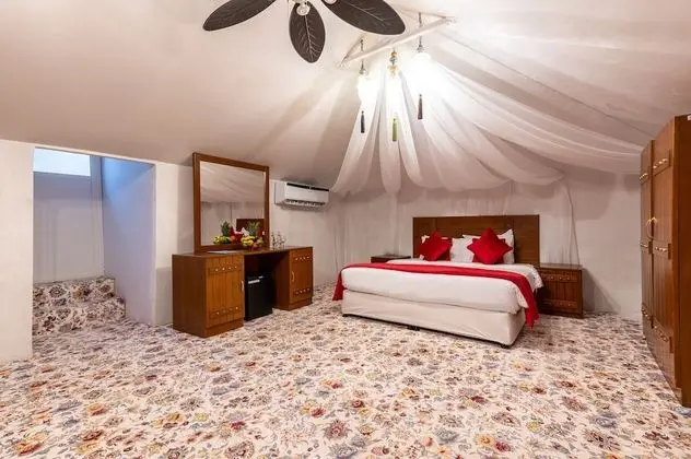 Dunes Tent