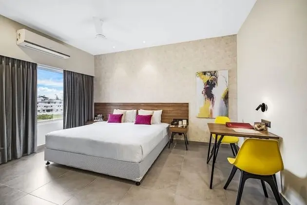 Deluxe Oda, 1 Büyük (Queen) Boy Yatak, Sigara İçilmez, Şehir Manzaralı