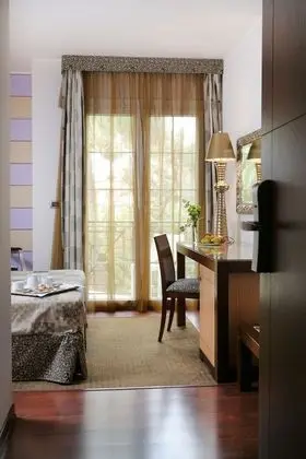 Tek Büyük veya İki Ayrı Yataklı Oda