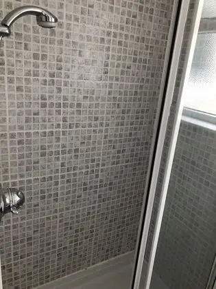 Basic Üç Kişilik Oda, Sigara İçilmez, Ortak Banyo