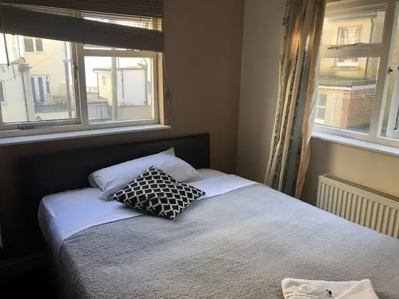 Deluxe Tek Büyük Yataklı Oda, Sigara İçilmez, Banyolu/Duşlu