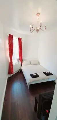Comfort Tek Büyük Yataklı Oda