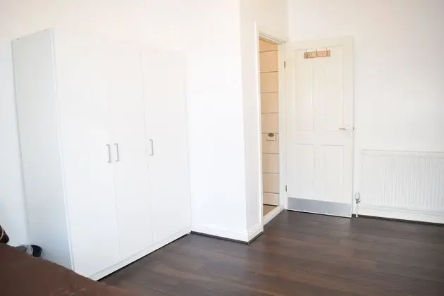 Deluxe King Ensuite