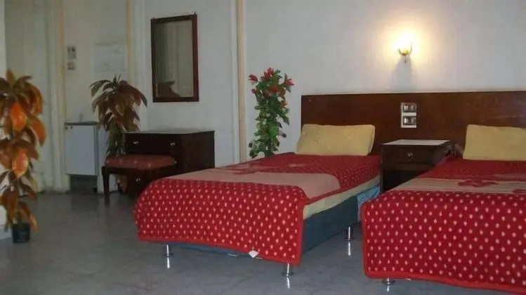 Standard Üç Kişilik Oda