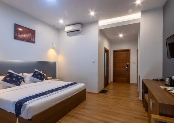 Deluxe Tek Büyük Yataklı Oda