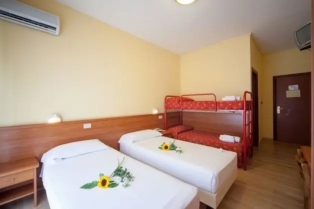 Dört Kişilik Oda