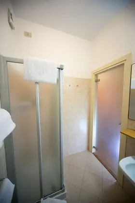 Superior Tek Büyük veya İki Ayrı Yataklı Oda