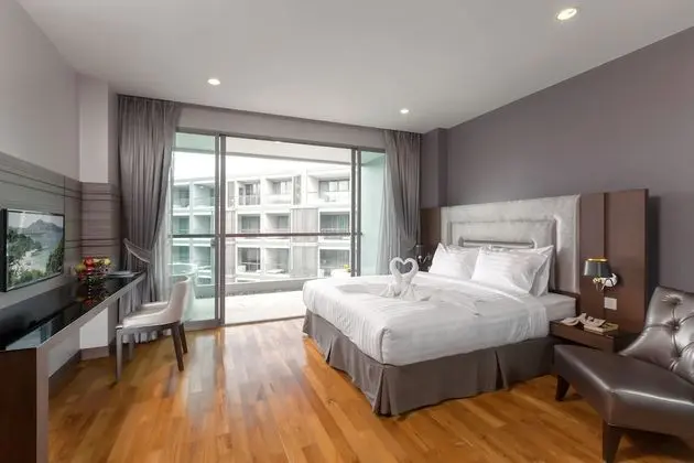 1 Bedroom with Jacuzzi Bathtub