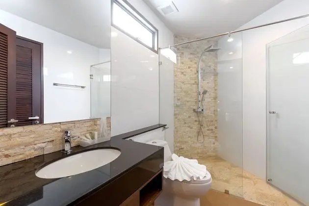 1 Bedroom with Jacuzzi Bathtub