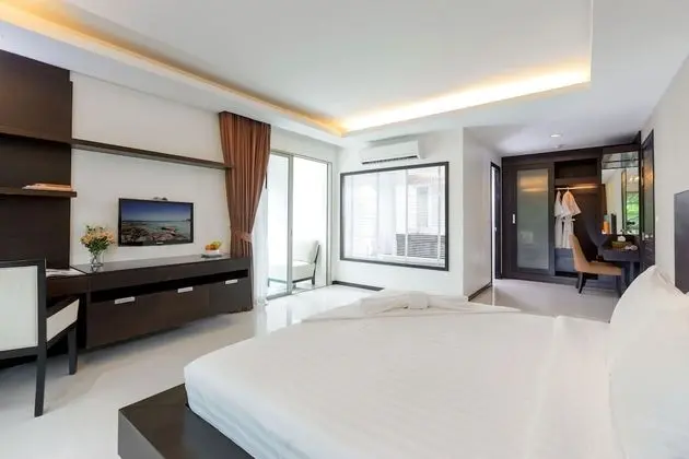 2 Bedroom Suite