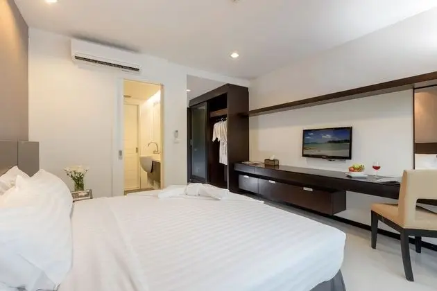 2 Bedroom Suite