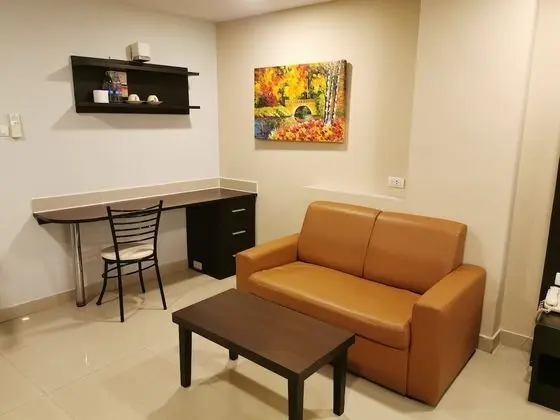Deluxe Double or  Twin with Breakfast and Airport Transfer