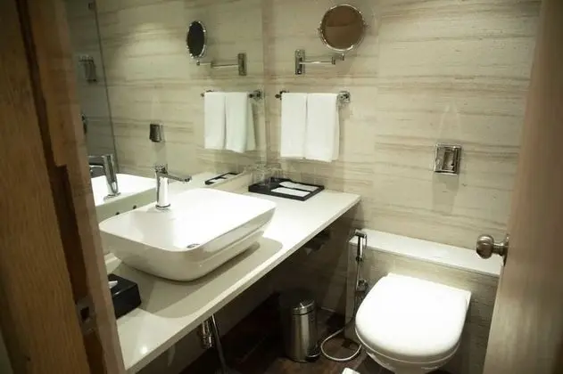 Deluxe Tek Büyük veya İki Ayrı Yataklı Oda, 1 Çift Kişilik Yatak, Sigara İçilmez