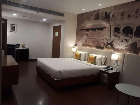 Deluxe Tek Büyük Yataklı Oda