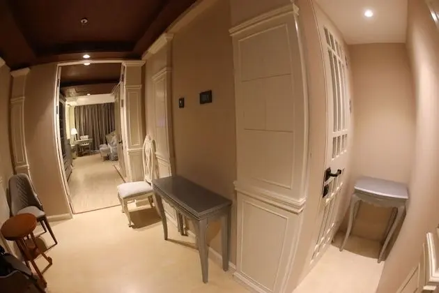 King Suite