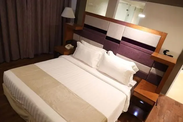 Queen Suite