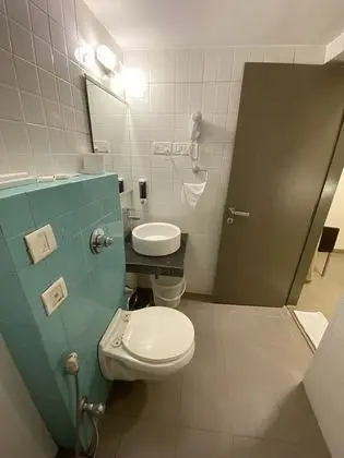 IBIS King Room