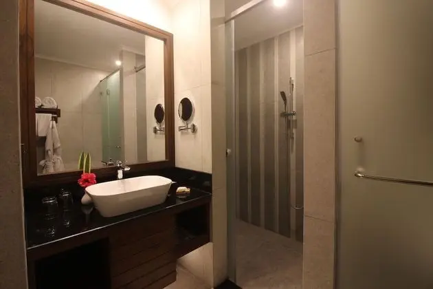 Deluxe Tek Büyük Yataklı Oda, Avlu