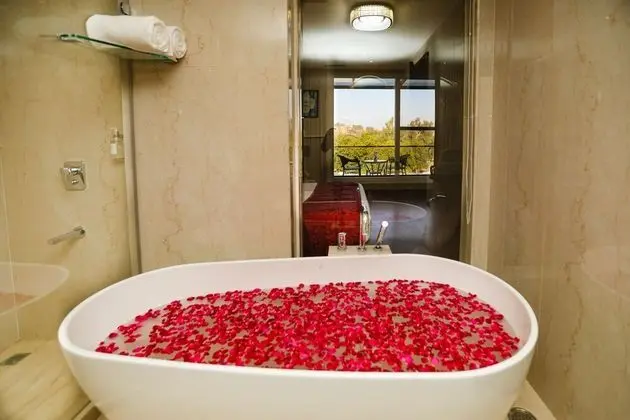 Premium Fort View Room with Bathtub
