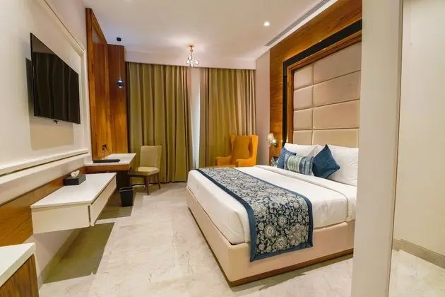 Deluxe Tek Büyük Yataklı Oda