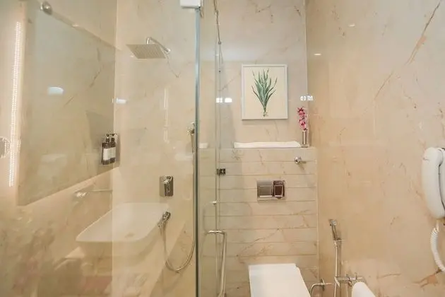 Deluxe Tek Büyük Yataklı Oda, 1 Çift Kişilik Yatak, Şehir Manzaralı