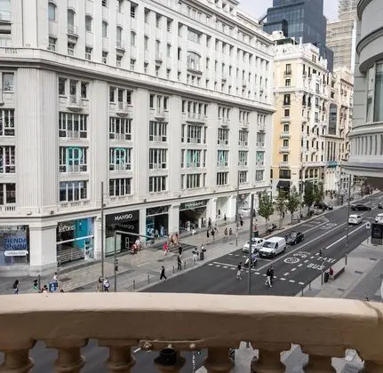 Superior Üç Kişilik Oda, Şehir Manzaralı (Gran Vía)