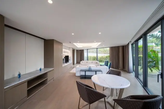 Reges Aquas Suite