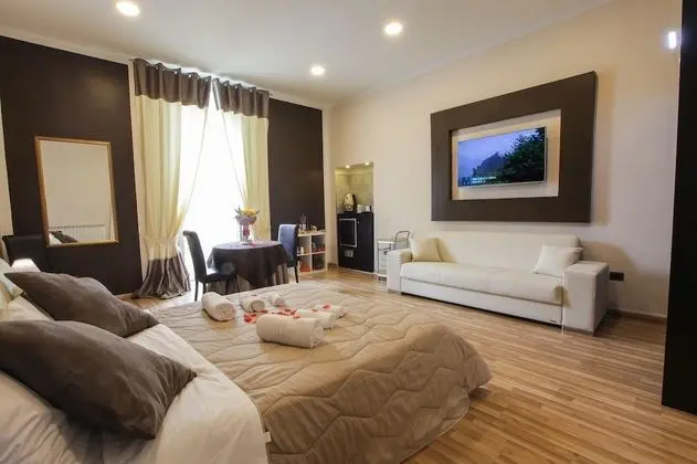 Deluxe Üç Kişilik Oda (MT)