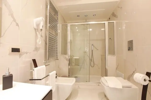 Deluxe Üç Kişilik Oda (MT)