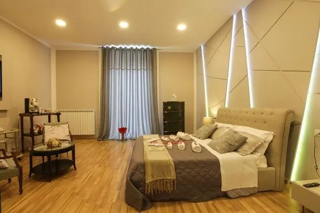 Junior Tek Büyük Yataklı Oda