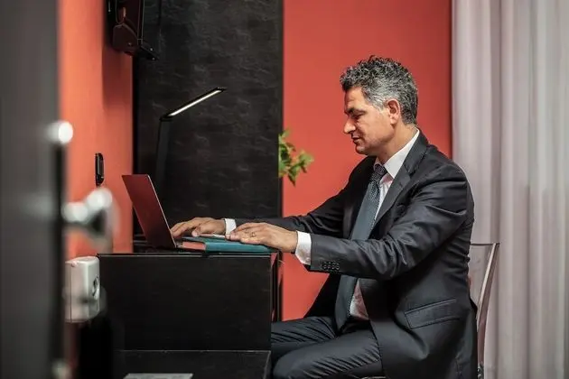 Comfort Tek Büyük Yataklı Oda