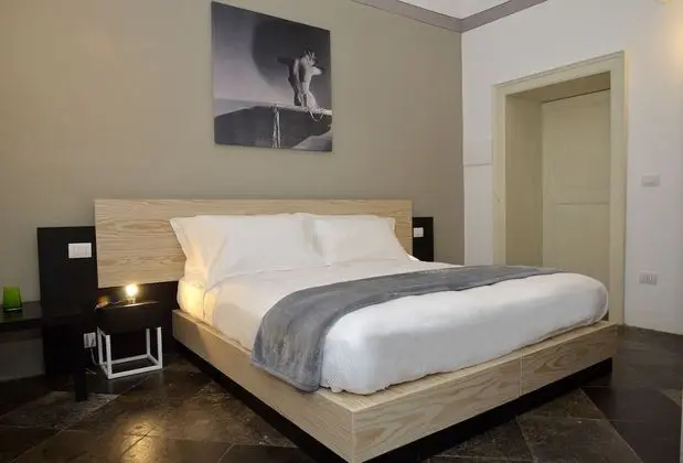 Junior Süit, Balkon