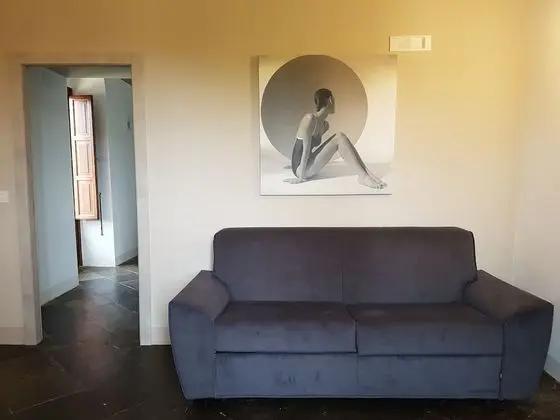 Junior Süit, Balkon