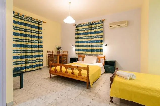 Üç Kişilik Oda, Balkon