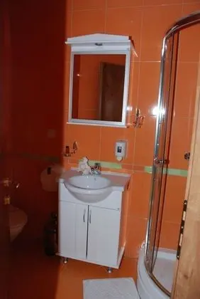 Tek Büyük veya İki Ayrı Yataklı Oda, Balkon, Deniz Manzaralı