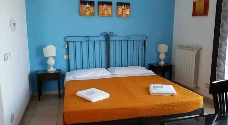 Dört Kişilik Oda, Şehir Manzaralı