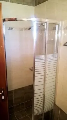 Basic Üç Kişilik Oda, Havuz Manzaralı